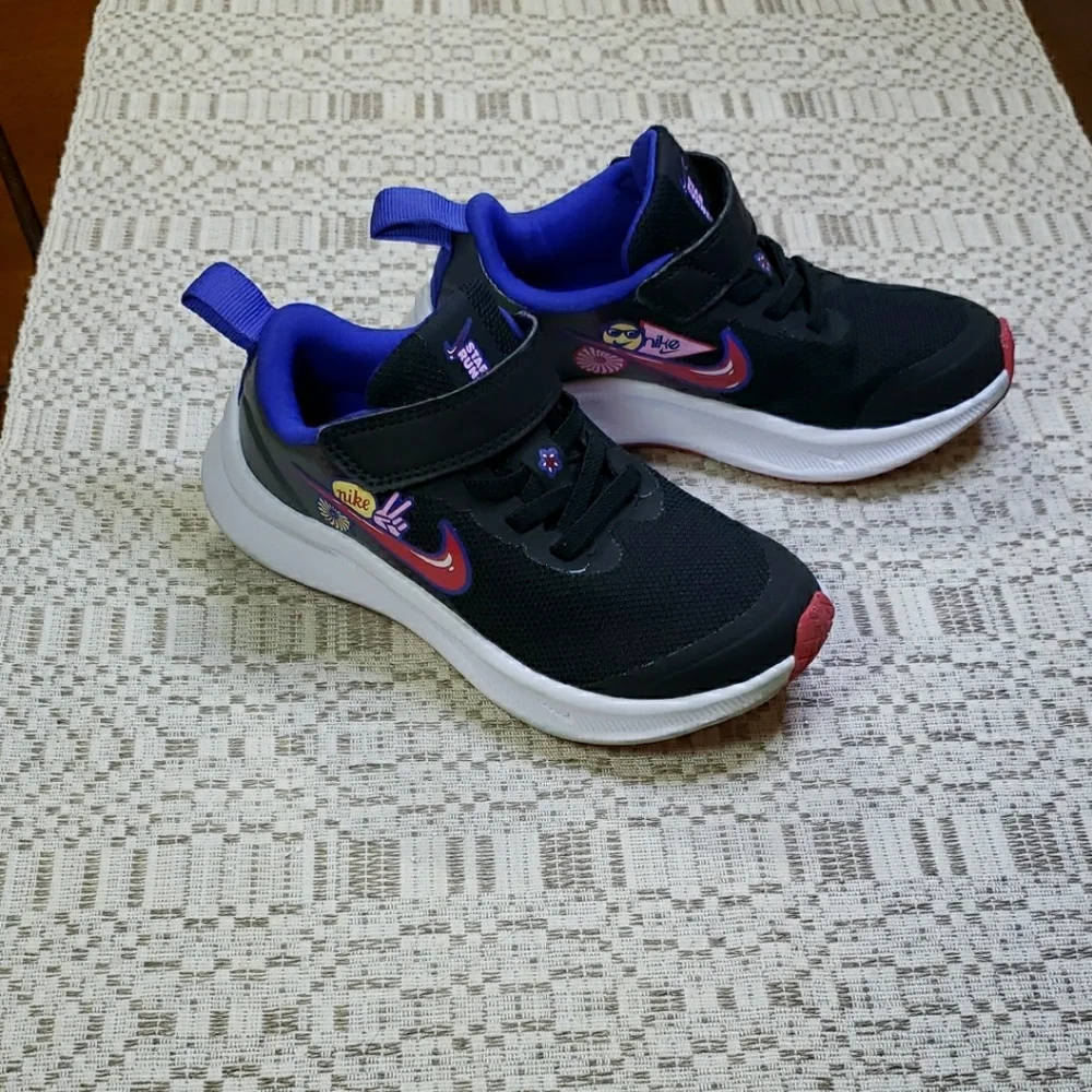 Nike Girl’s Sneakers Size 10.5C